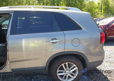 2015 Kia Sorento Lx из США, поврежденный, VIN 5XYKTCA67FG585974